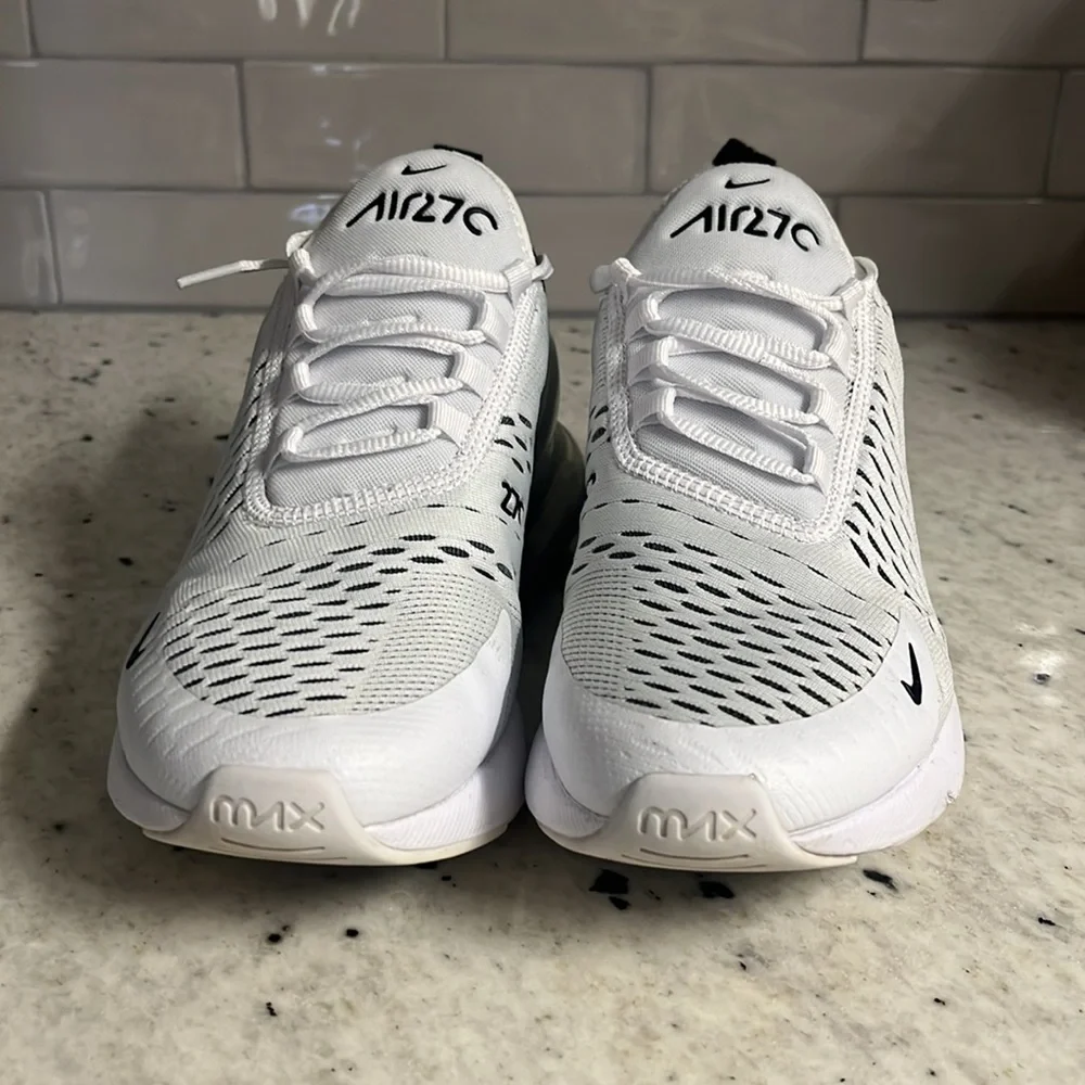 Nike AirMax 270 Size 8 - Picture 2 of 12